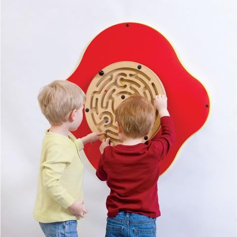 LUCKY LABYRINTH Wall Toy