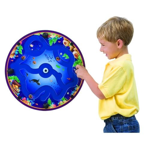 FISHIN' A-ROUND Wall Toy